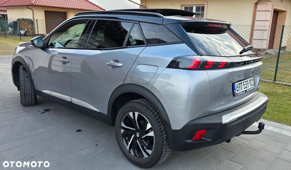 Peugeot 2008 1.5 BlueHDi GT Line S&S - 8