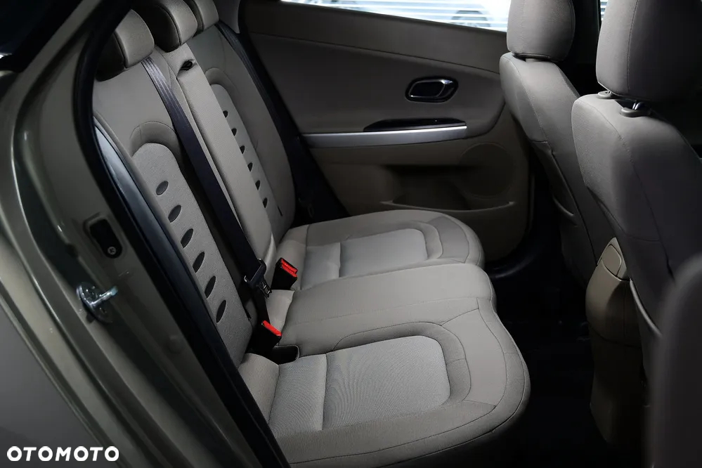 Kia Ceed Cee'd 1.6 CRDi L - 23