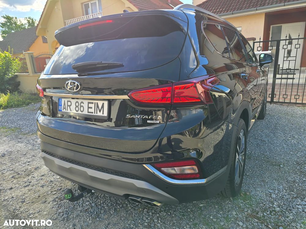Hyundai Santa Fe 2.2 CRDi 4WD 8AT Luxury - 4