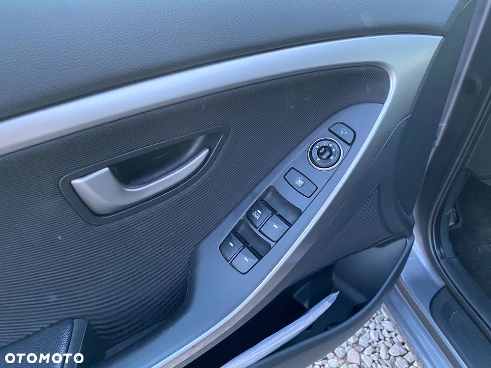 Hyundai i30 1.4 Premium - 25