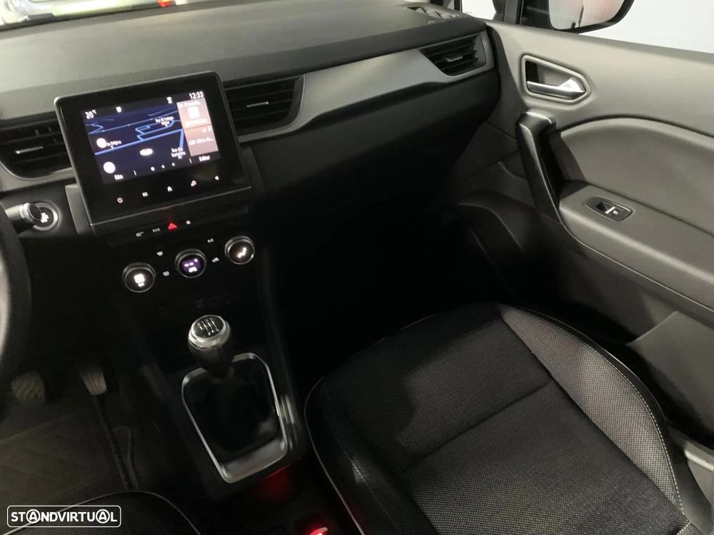 Renault Captur - 24