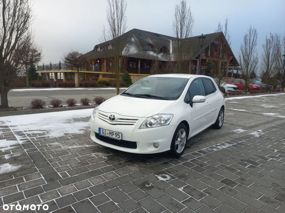 Toyota Auris 1.6 Life+ - 13