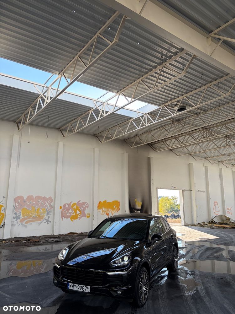 Porsche Cayenne Standard - 26