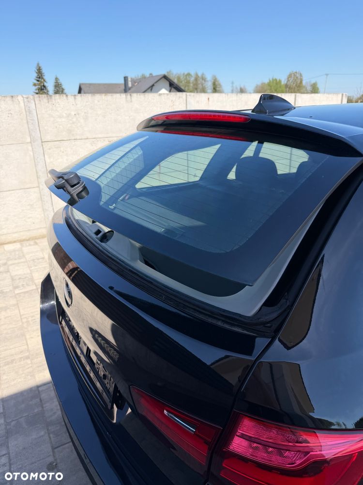 BMW Seria 5 520d xDrive - 8