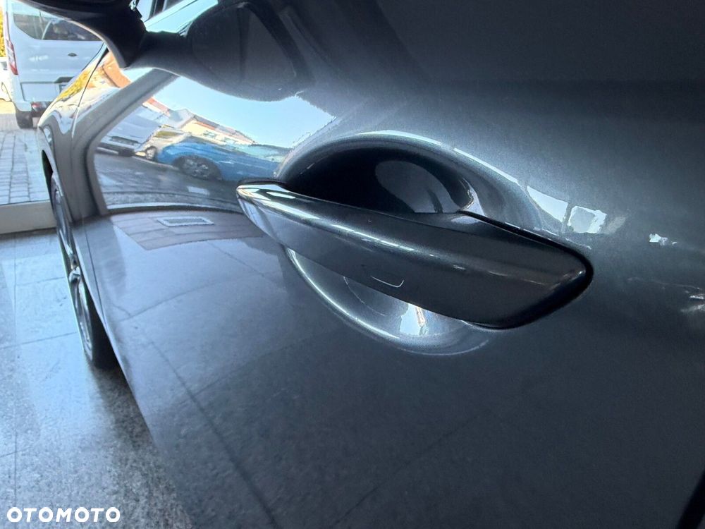 Mazda 3 - 10