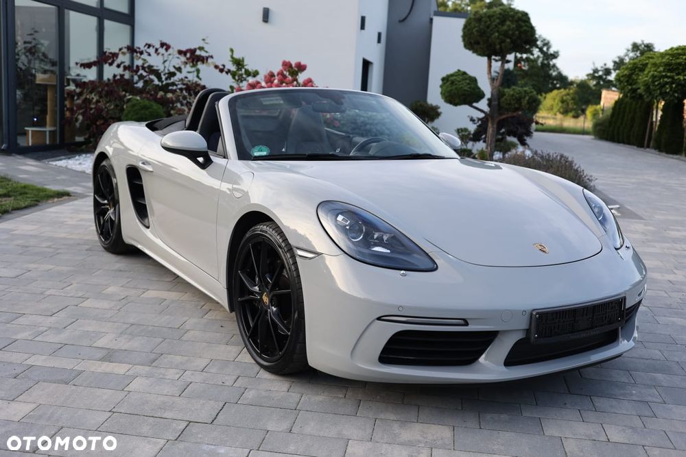 Porsche Boxster - 1