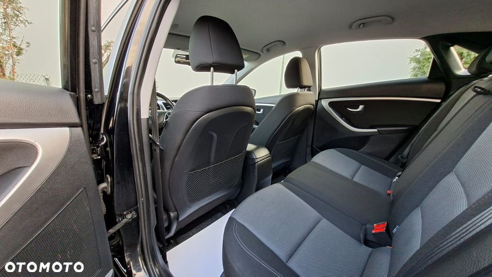 Hyundai i30 i30cw 1.4 Fifa World Cup Edition - 12