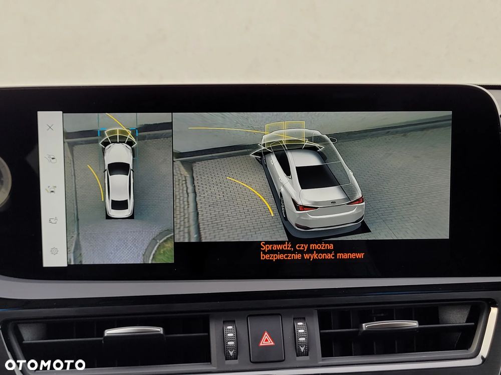 Lexus ES 300h Prestige - 24