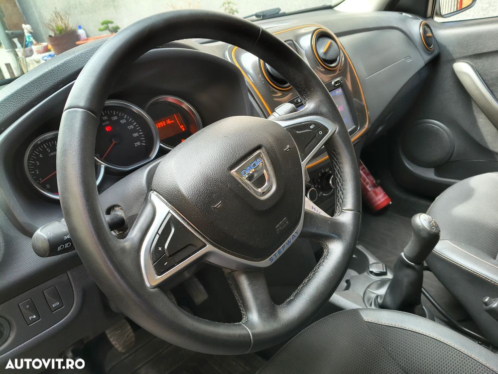 Dacia Logan Stepway 0.9 TCe - 9