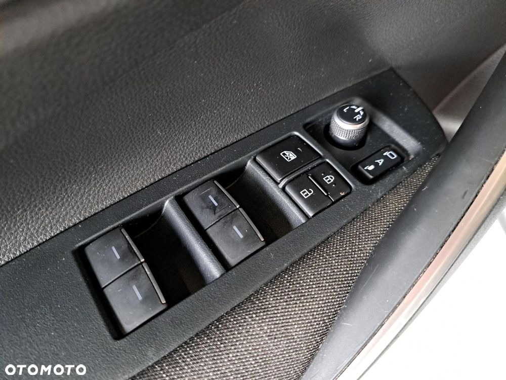 Toyota Corolla 1.8 Hybrid Comfort - 26