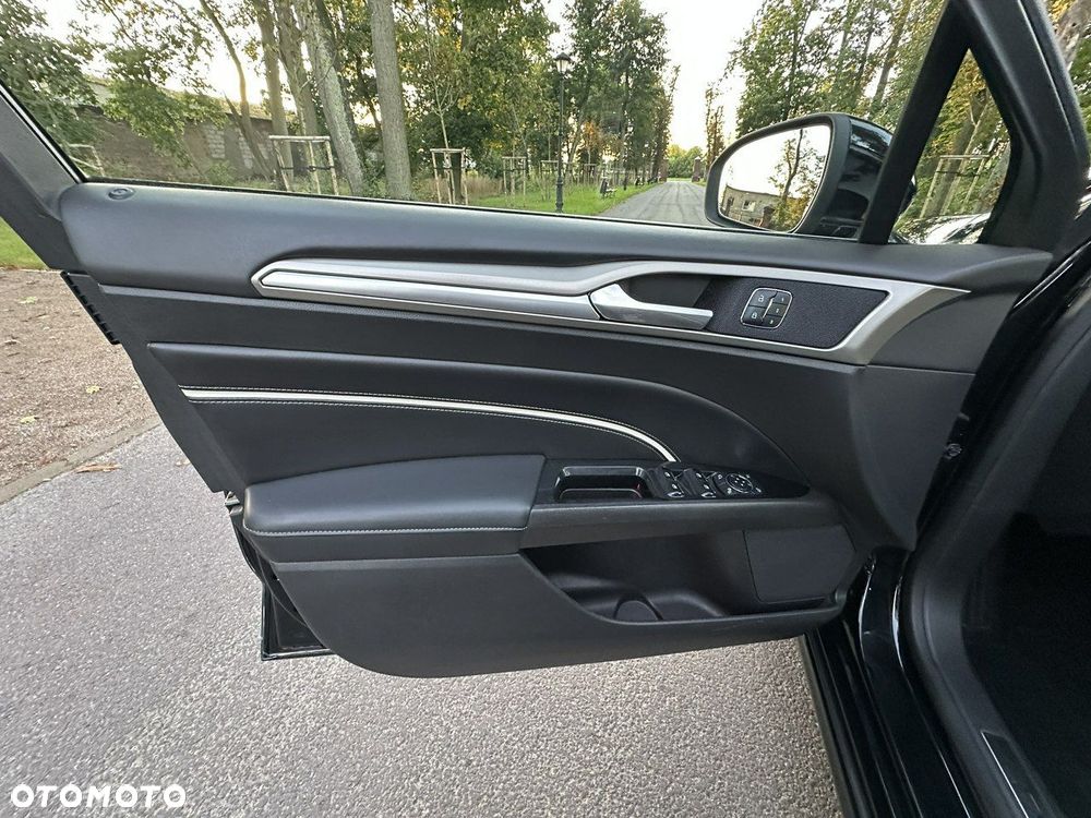 Ford Mondeo - 19