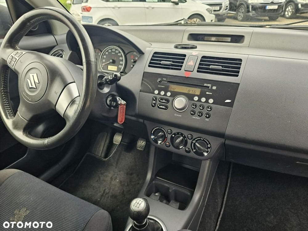 Suzuki Swift - 14