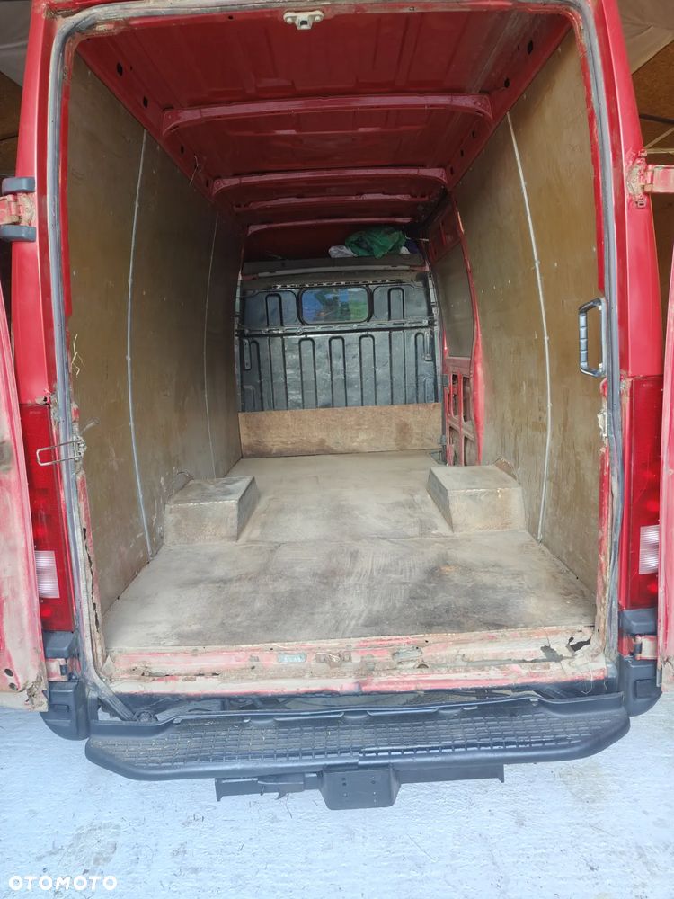 Iveco 35 - 17 - 8