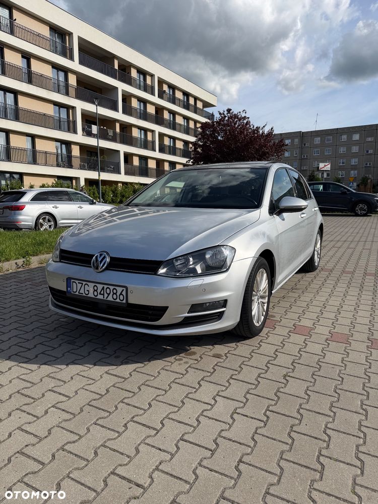 Volkswagen Golf 1.2 TSI BMT Comfortline - 3