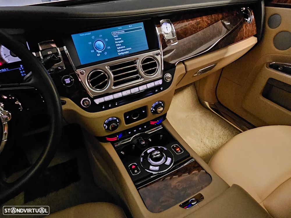 Rolls Royce Ghost - 50