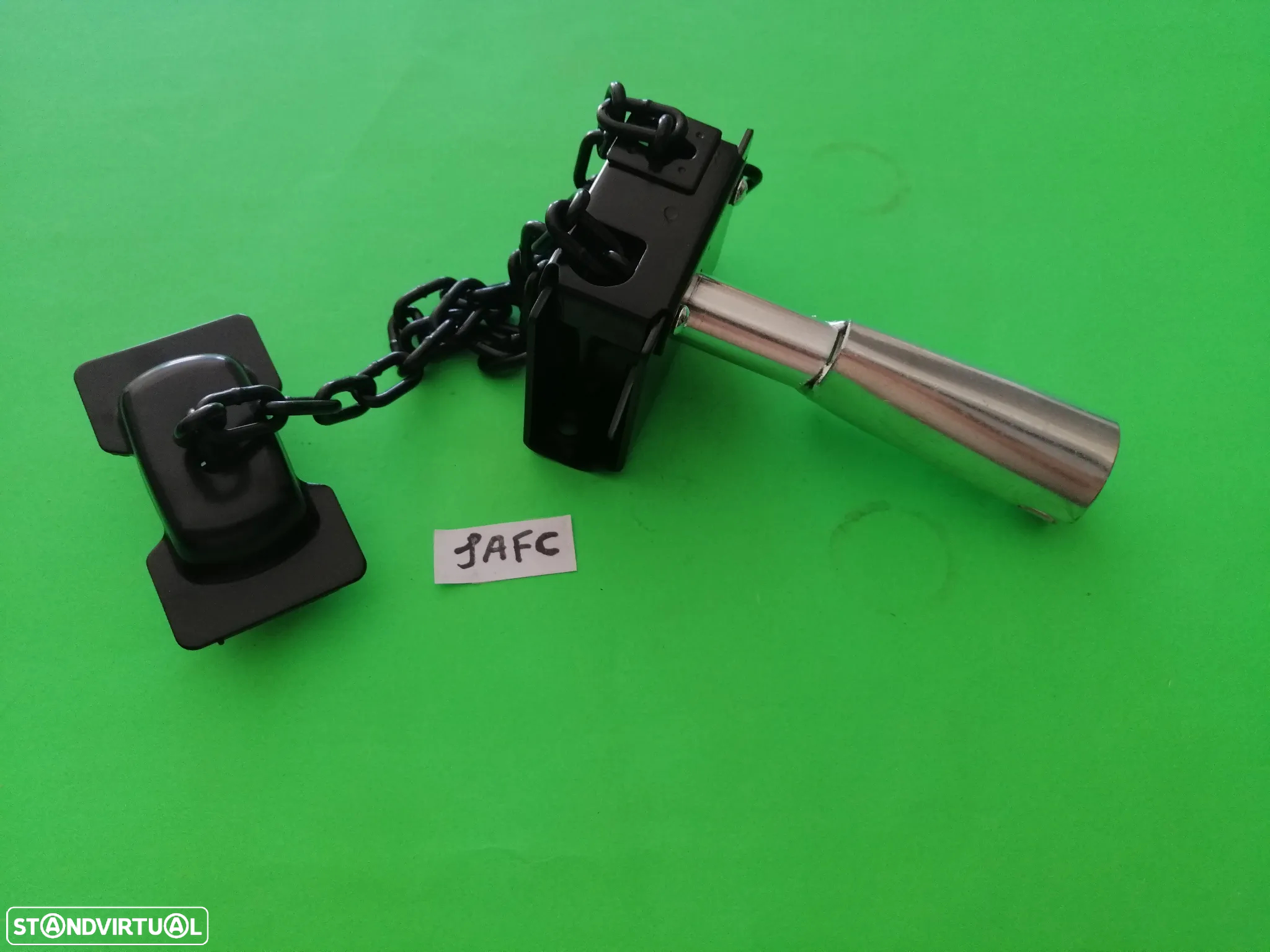 Suporte do pneu suplente Mitsubishi L200 KB4T 2005 a 2015 MR995050 - 2
