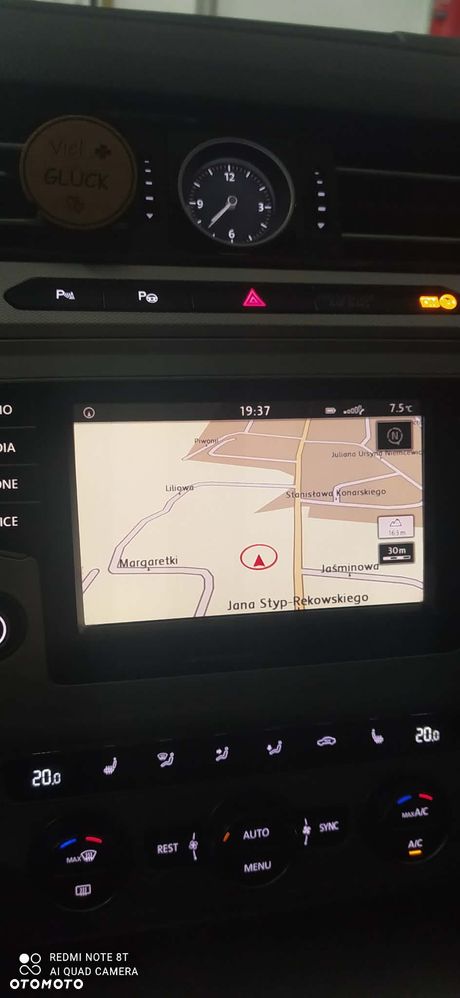 Volkswagen Passat - 14