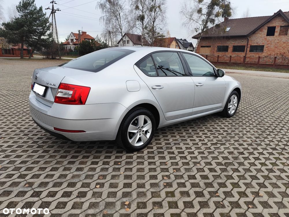 Skoda Octavia 1.4 TSI Ambition - 8
