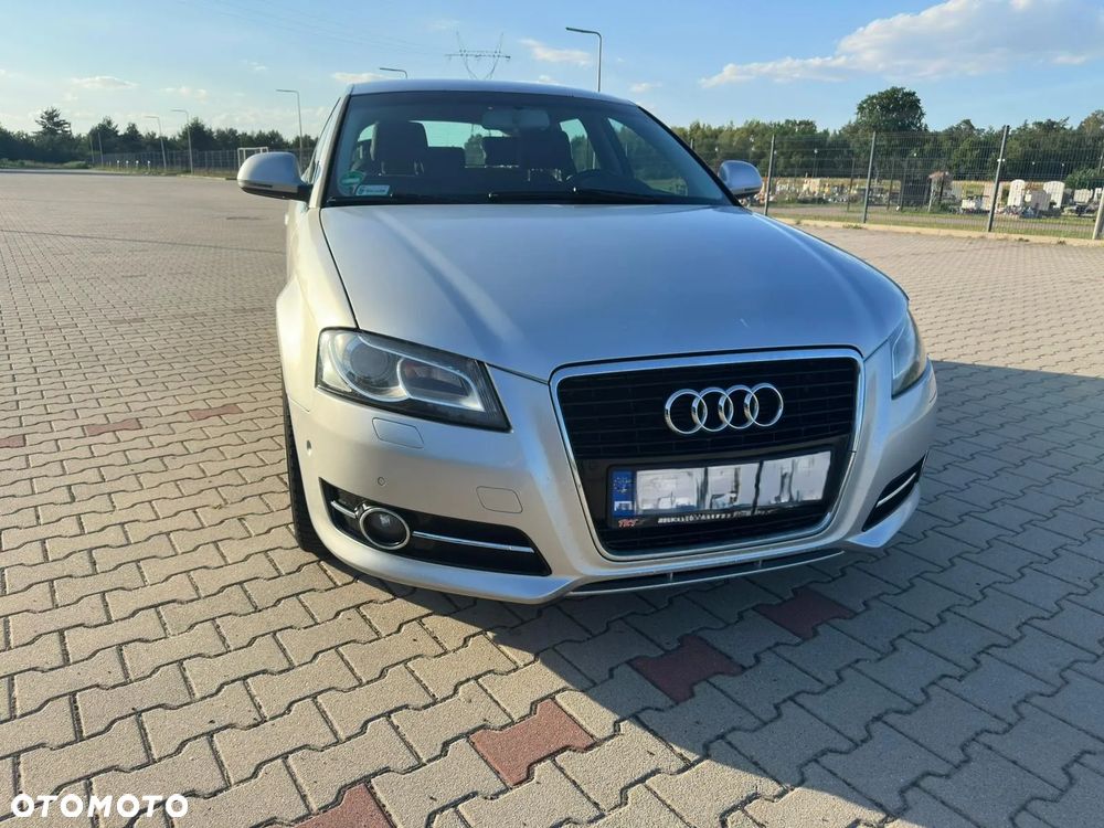 Audi A3 Sportback 2.0 TDI DPF Ambition - 1