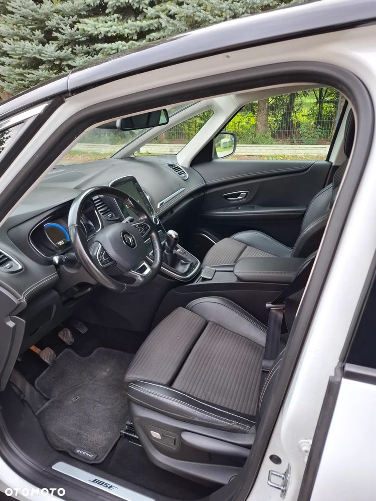 Renault Scenic ENERGY TCe 130 BOSE EDITION - 17