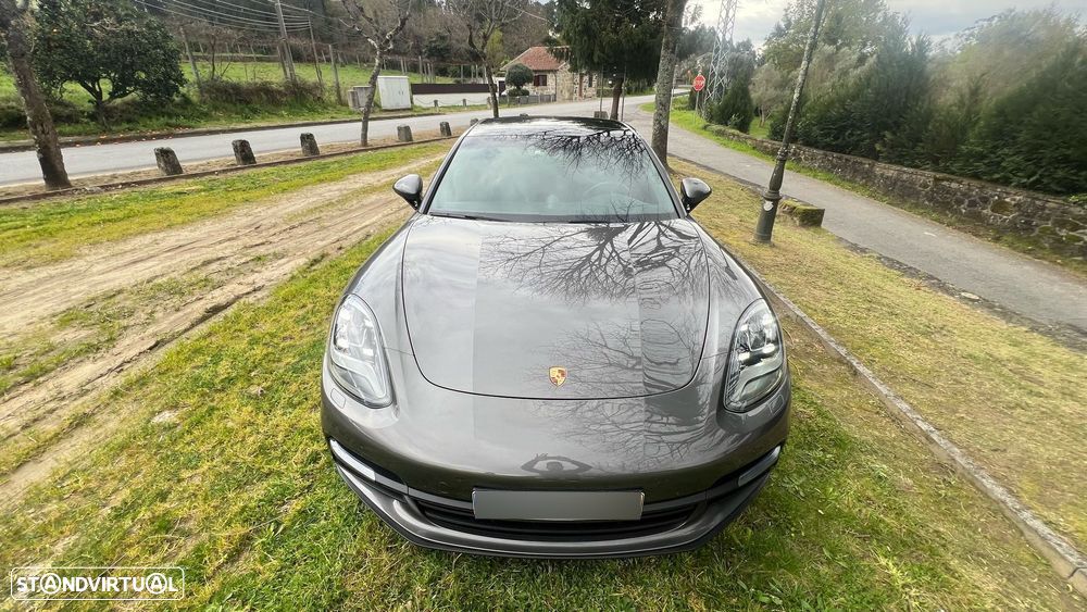 Porsche Panamera 4 S - 1
