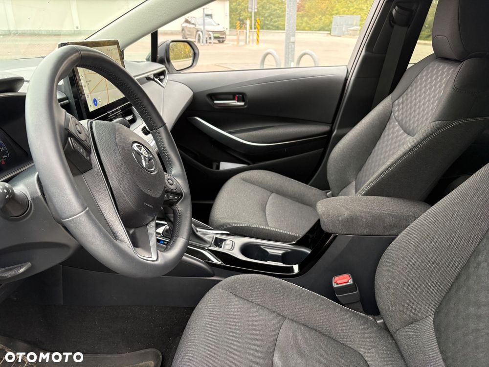 Toyota Corolla - 22