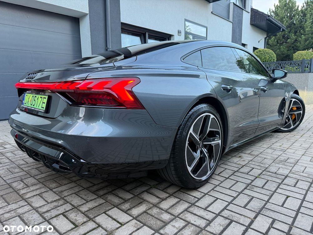 Audi e-tron GT - 4