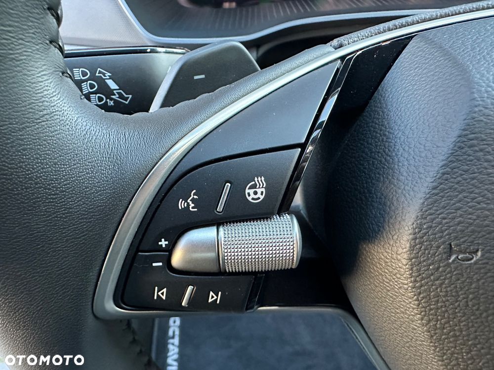 Skoda Octavia 1.5 TSI mHEV DSG Selection - 27