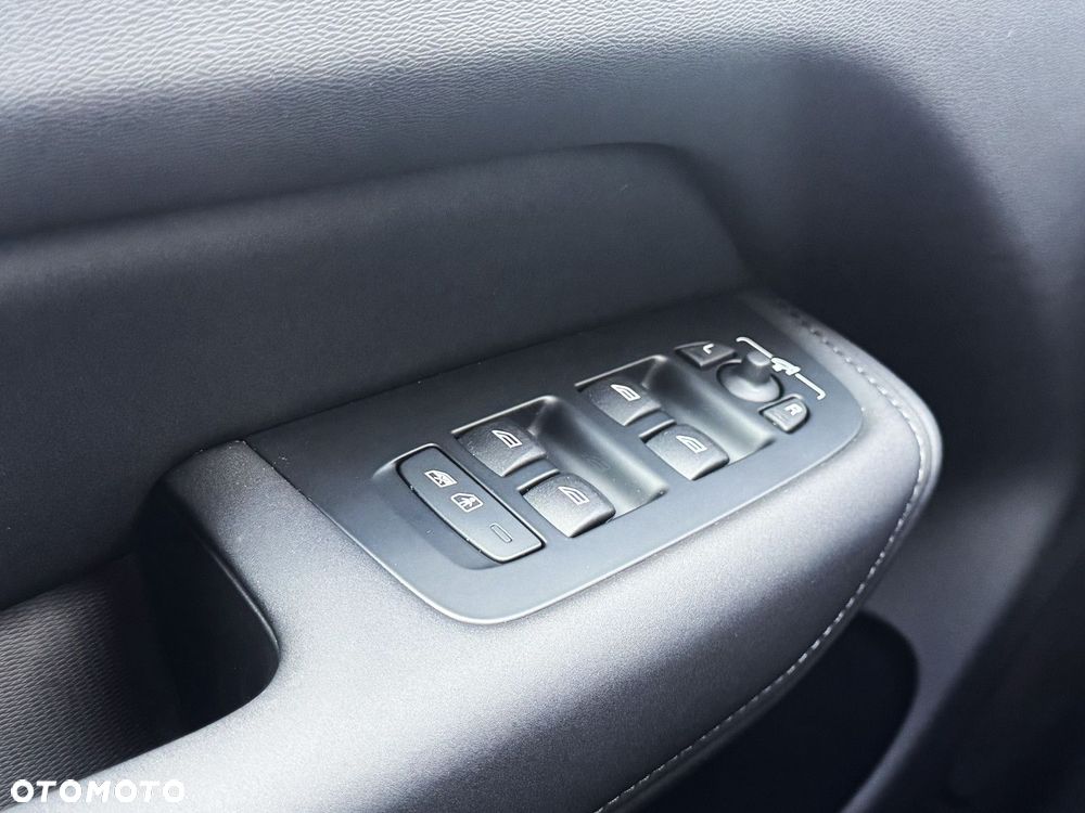 Volvo XC 60 - 36