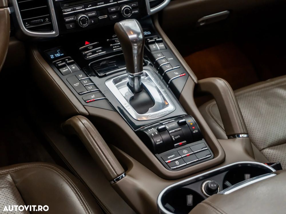 Porsche Cayenne Tiptronic S - 39