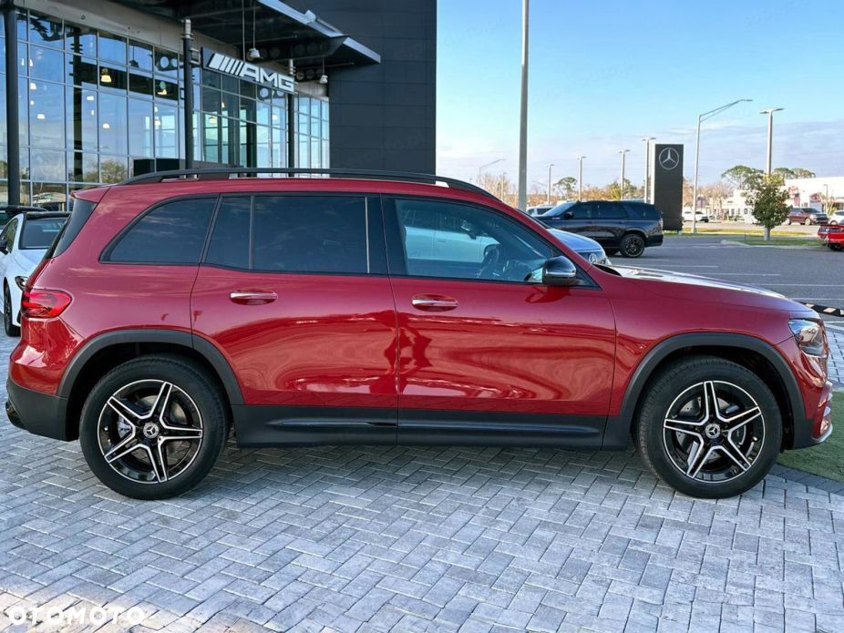 Mercedes-Benz GLB 200 AMG Line 7G-DCT - 2