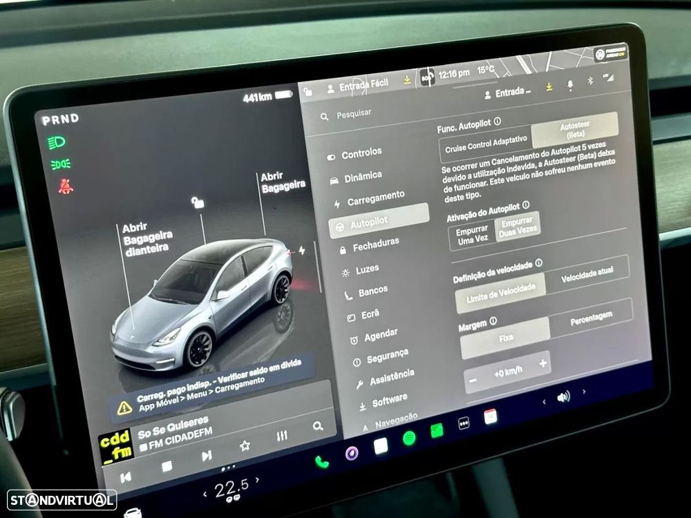 Tesla Model Y Long Range Dual Motor AWD - 29
