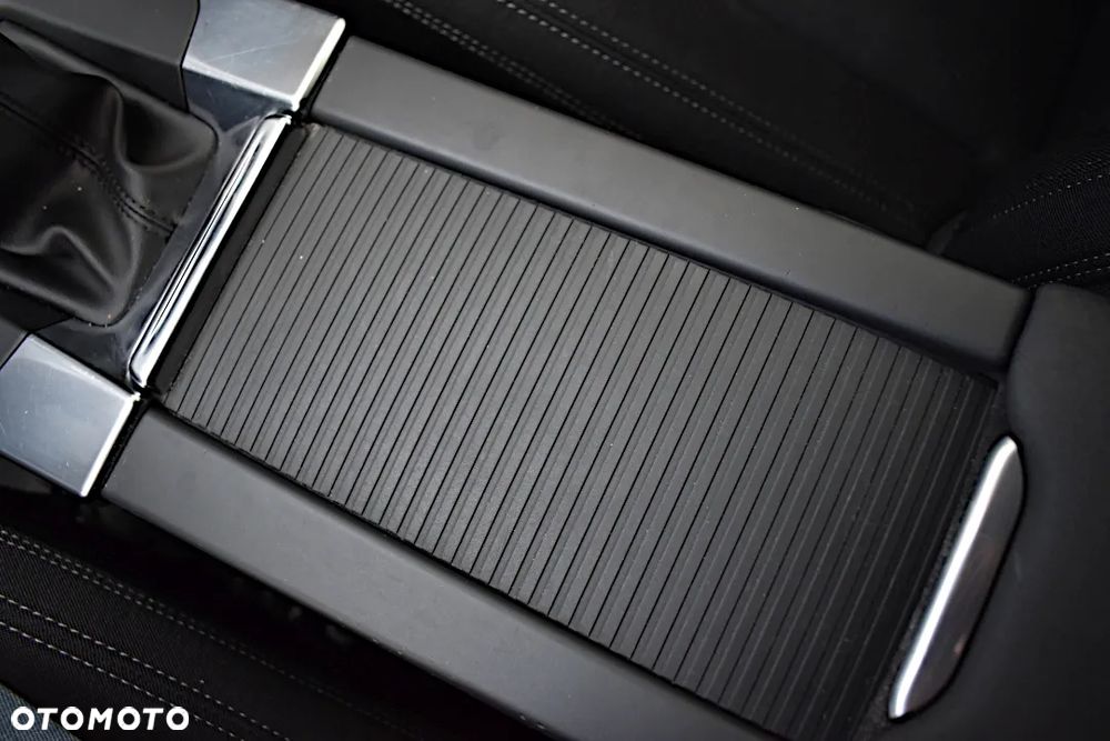 Volvo V60 DRIVe - 24