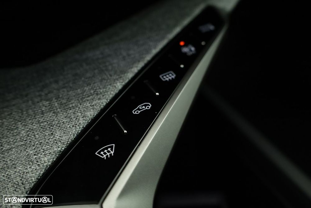 Peugeot 3008 1.2 Hybrid Allure e-DCS6 - 12