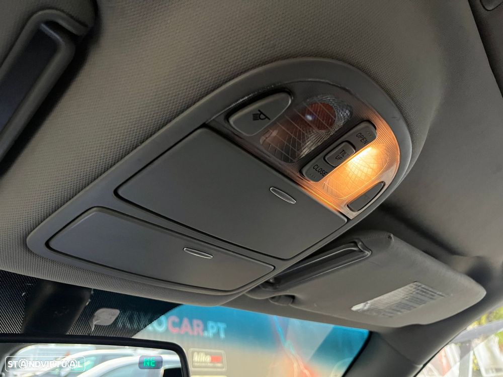 Hyundai Santa Fe 2.2 CRDi 7Wagon Sport - 29