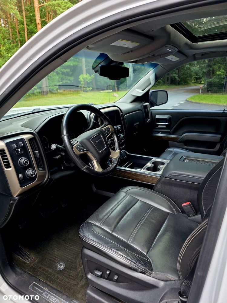 GMC Sierra - 12