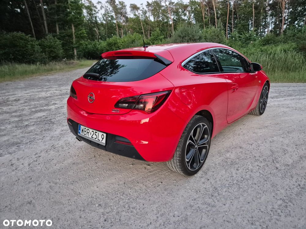 Opel Astra 1.6 T Cosmo - 6