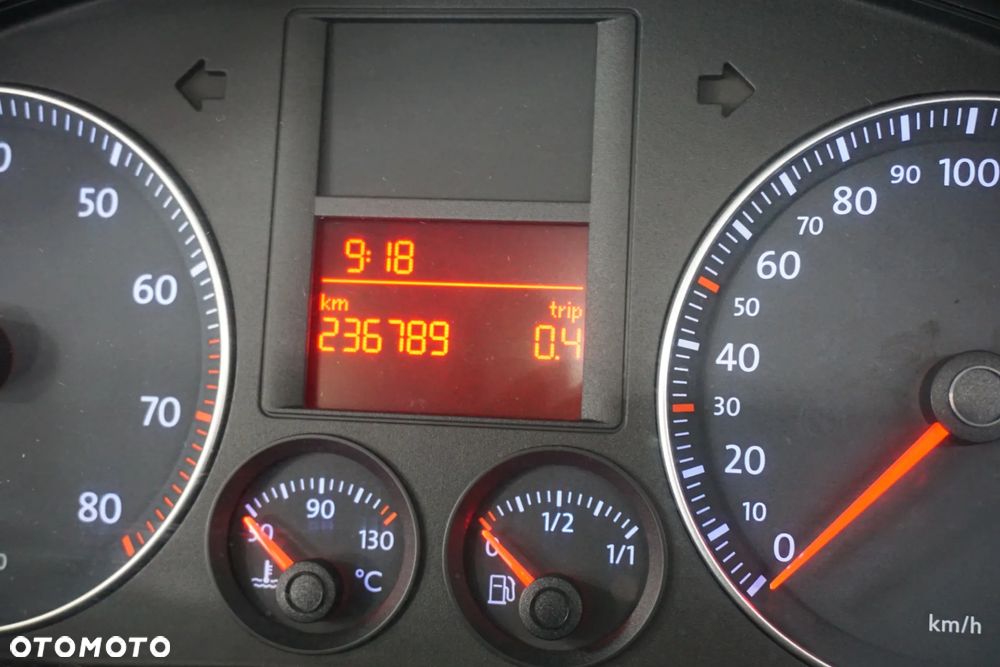 Volkswagen Golf 1.6 United - 32