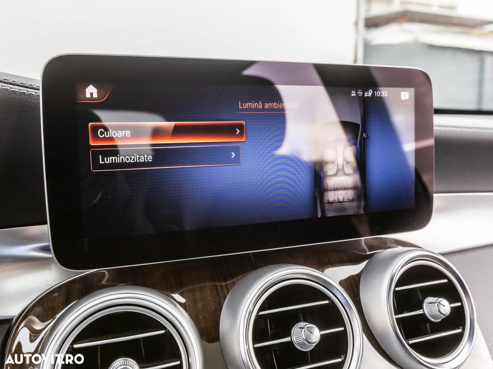 Mercedes-Benz GLC 300 e 4MATIC - 26