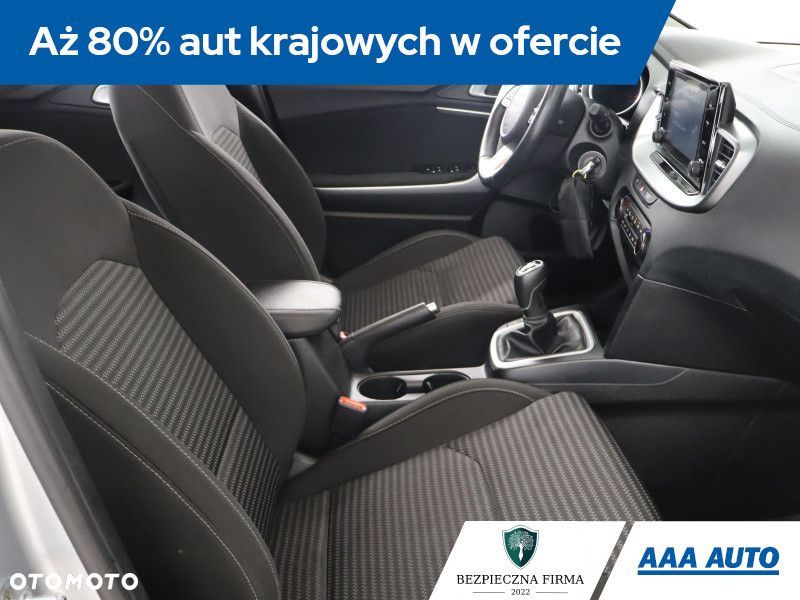Kia Ceed - 11