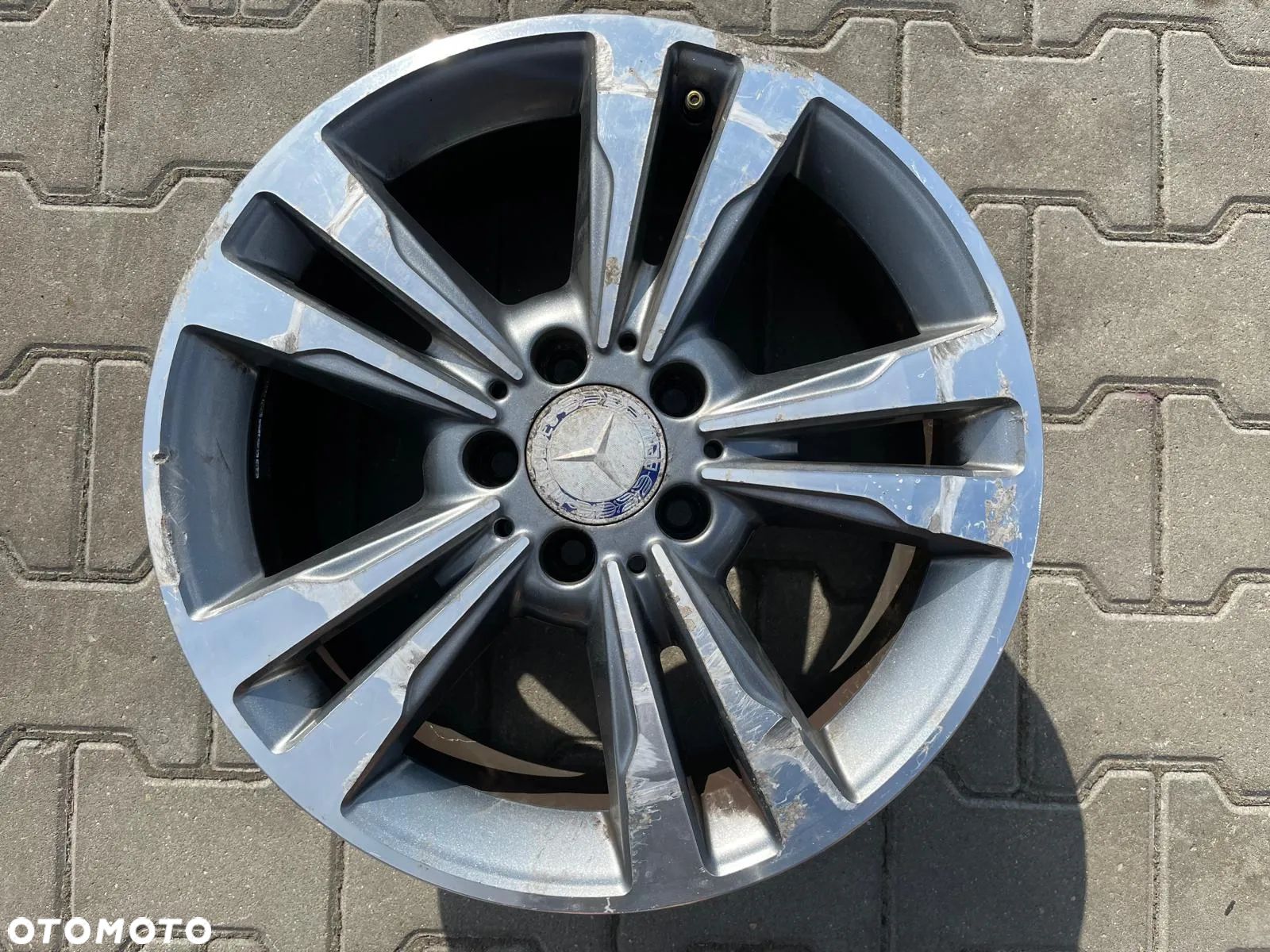 MERCEDES E W212 ALU FELGA 17x7.5J ET45 5x112 A2074010600 - 1