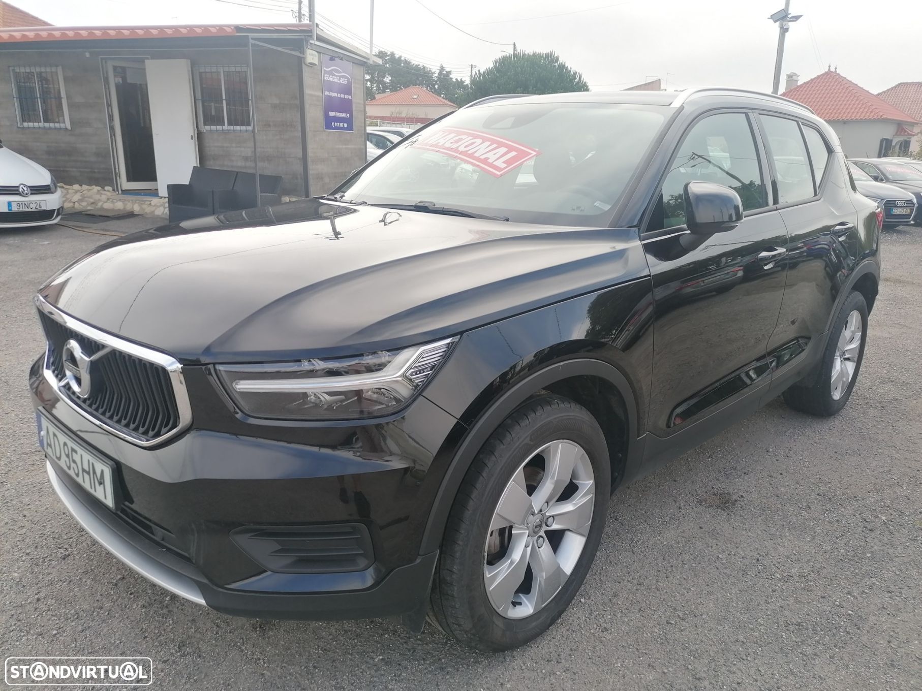 Volvo XC 40 2.0 D3 Momentum Plus - 4