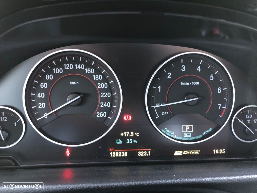 BMW 330 e iPerformance Pack M - 16