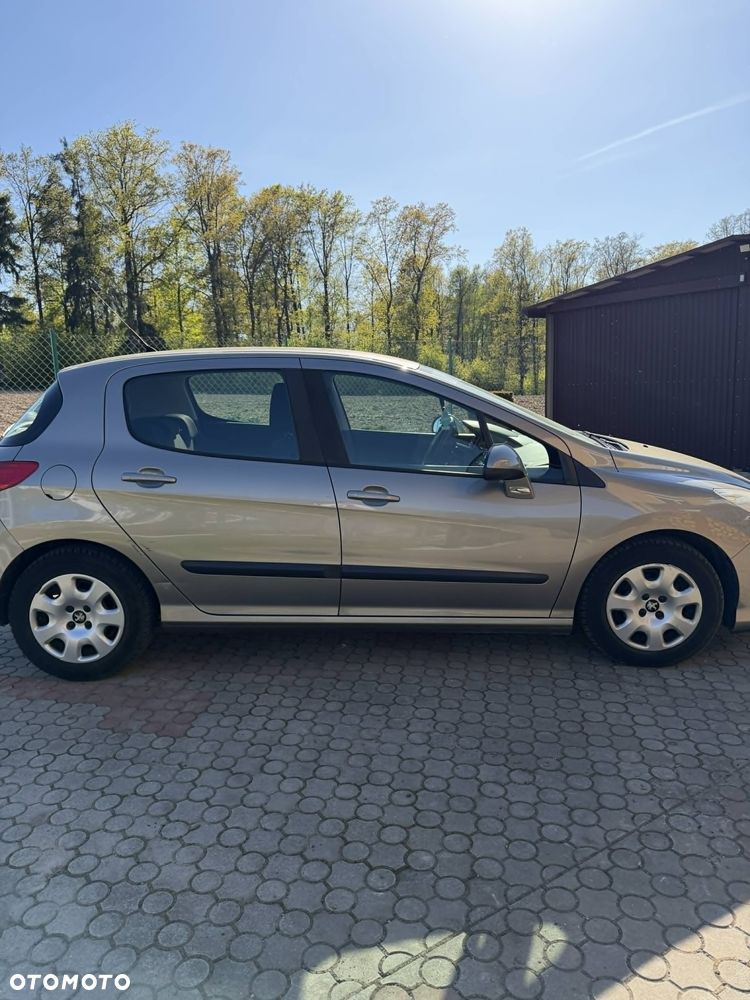 Peugeot 308 - 4