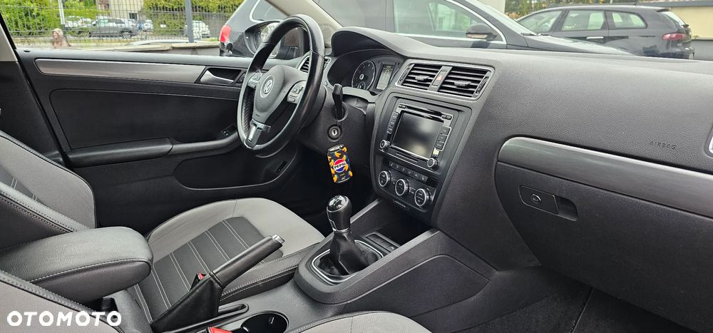 Volkswagen Jetta 1.4 TSI Highline Optimum - 19