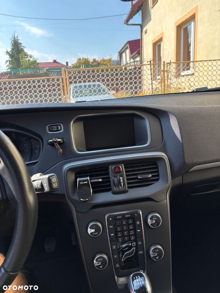 Volvo V40 - 11