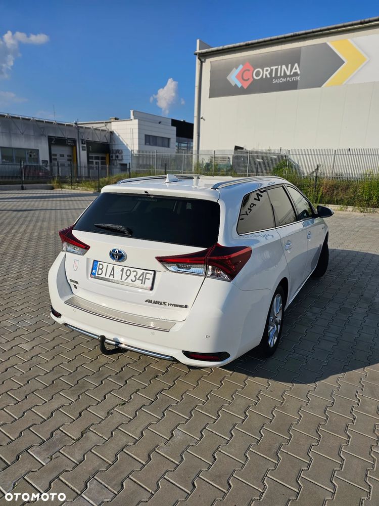 Toyota Auris Hybrid 135 Dynamic - 4