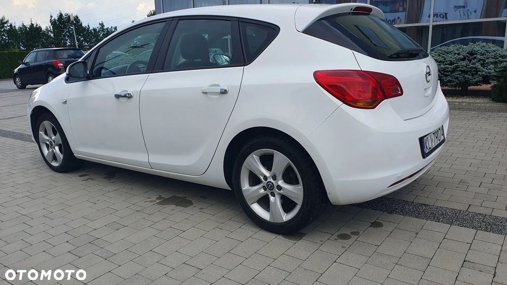 Opel Astra - 5