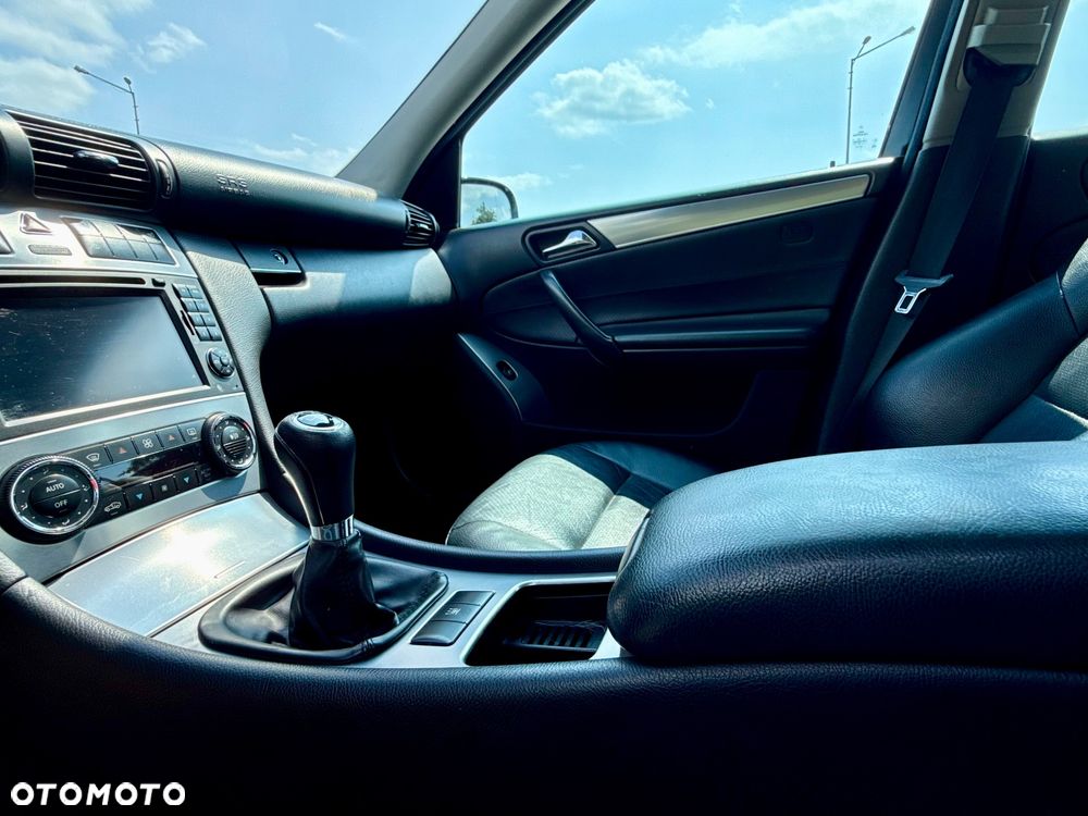 Mercedes-Benz Klasa C 200 Kompressor Avantgarde - 21