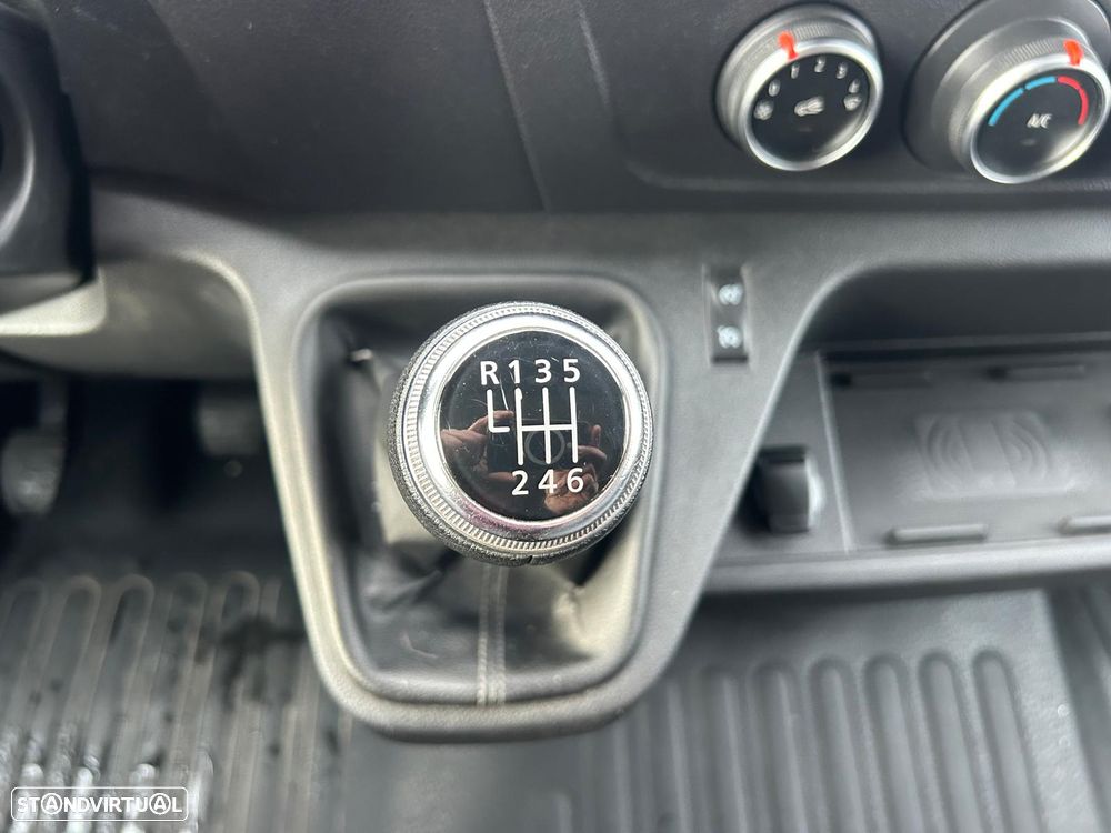 Renault Master 2.3 Dci - 11